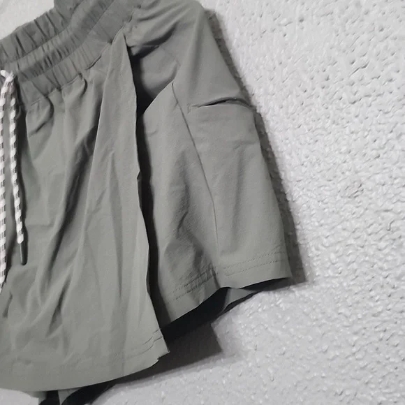 Avalanche Gray/Green Athletic Shorts/ Skort - Picture 3 of 8